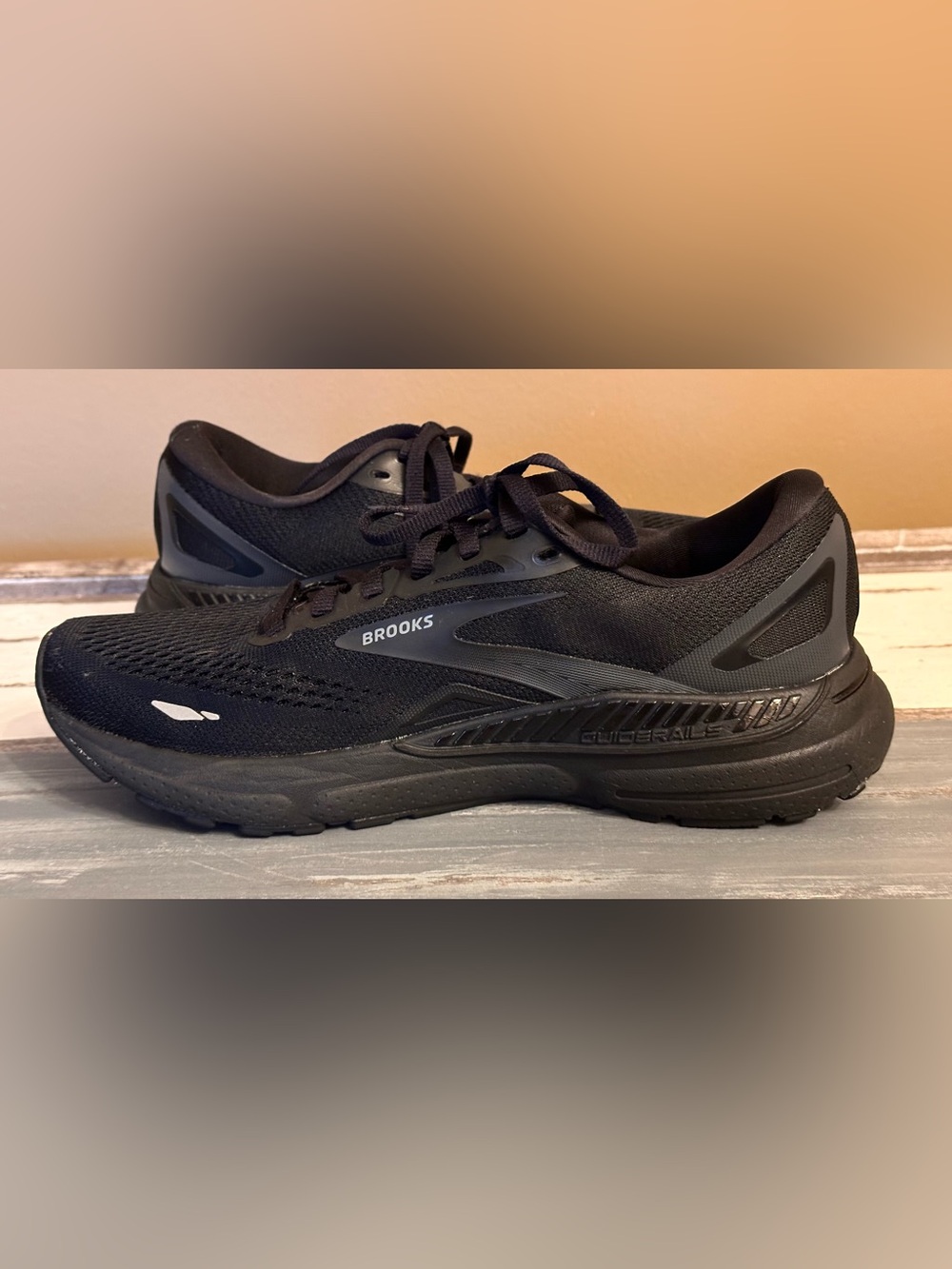 Brooks Adrenaline GTS 23 Women’s Running Black Size 9.5 B Stability Sneaker - Picture 4 of 11